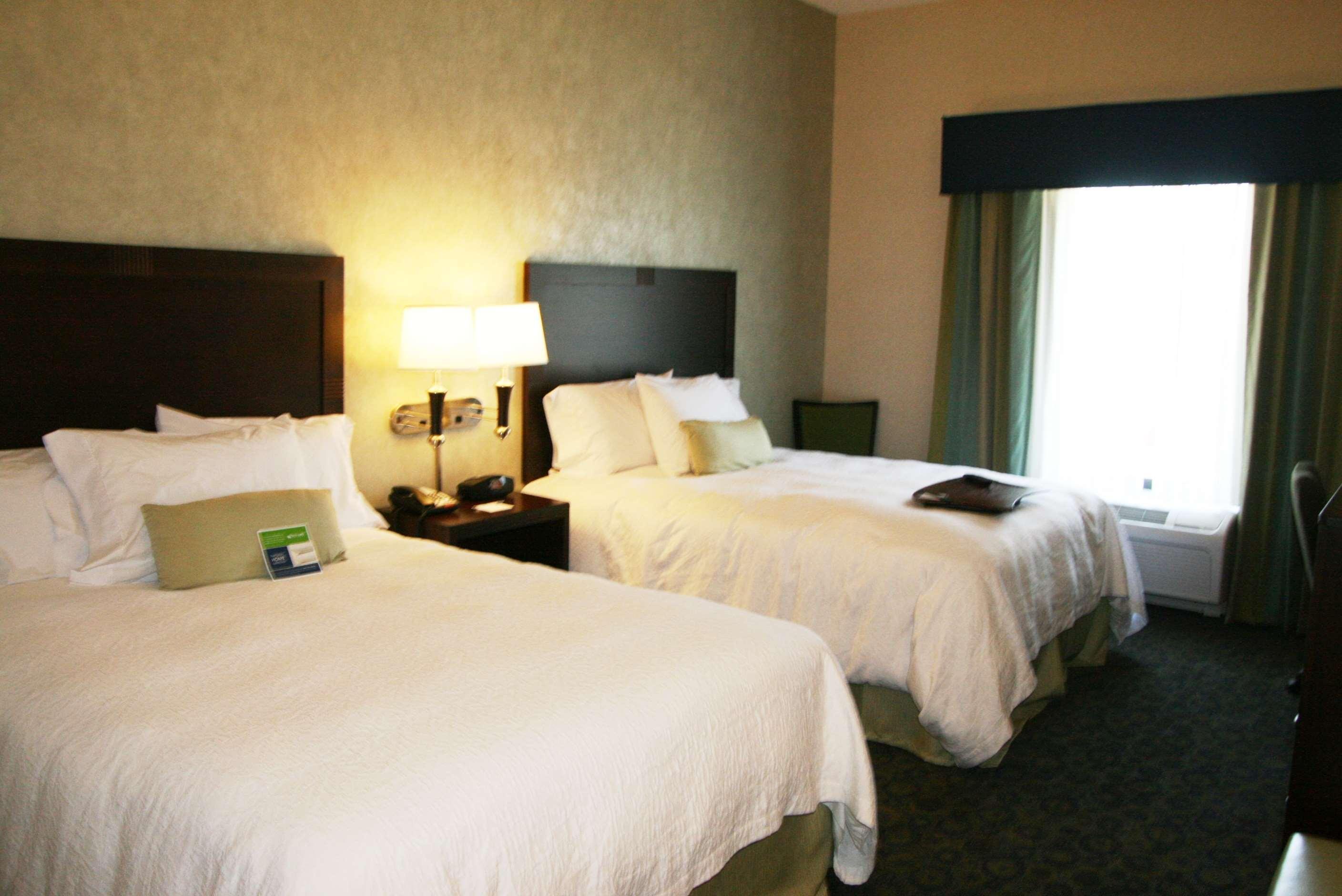 Hampton Inn Milford Extérieur photo