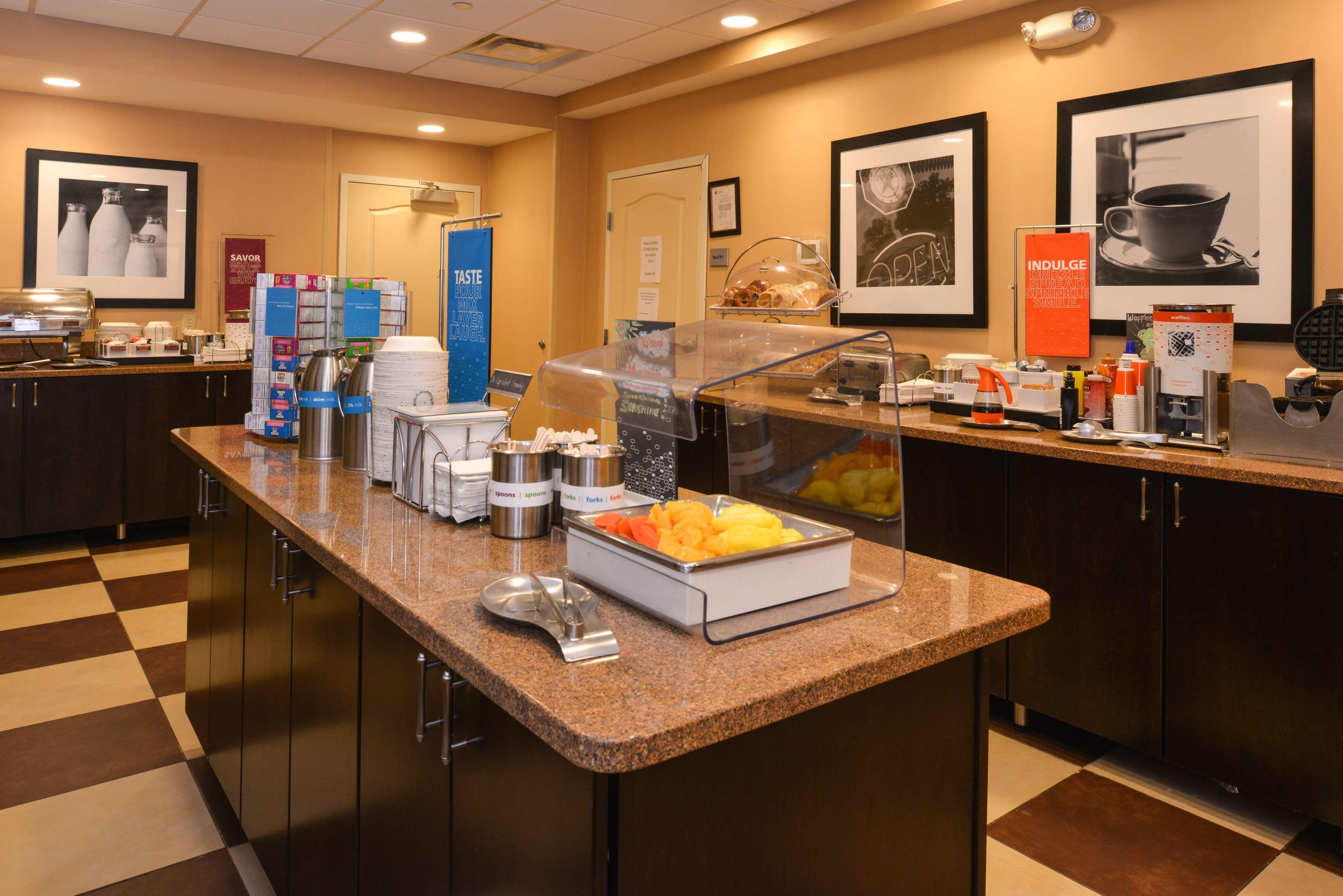 Hampton Inn Milford Extérieur photo