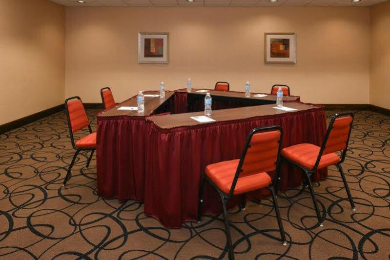 Hampton Inn Milford Extérieur photo